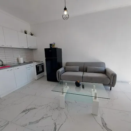 Zer, 630 80, Greece Nea Iraklia